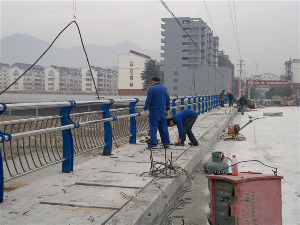 临沂不锈钢复合管护栏常见问题及解决方案